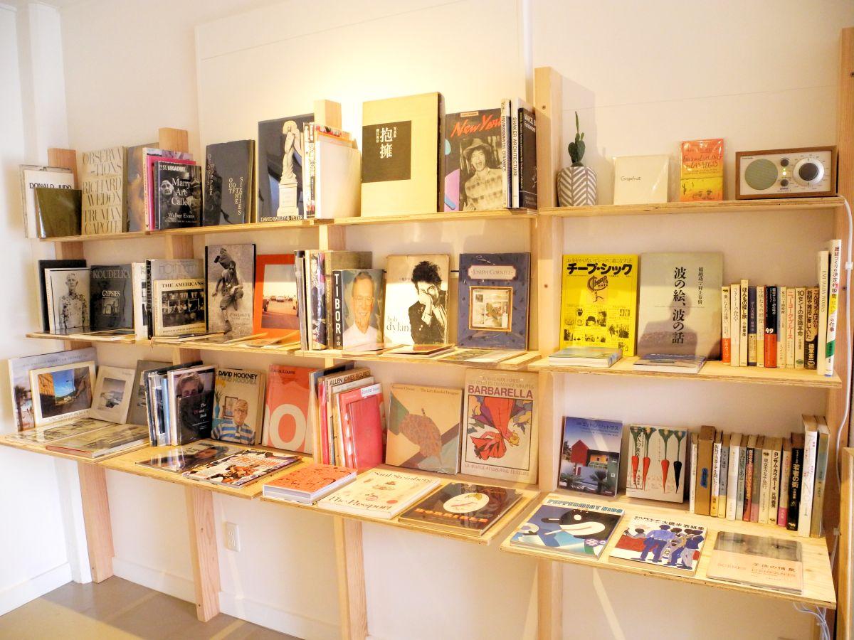 盛岡に生活に寄り添うブックストア 「本オタク」の店主が選ぶ古書集め