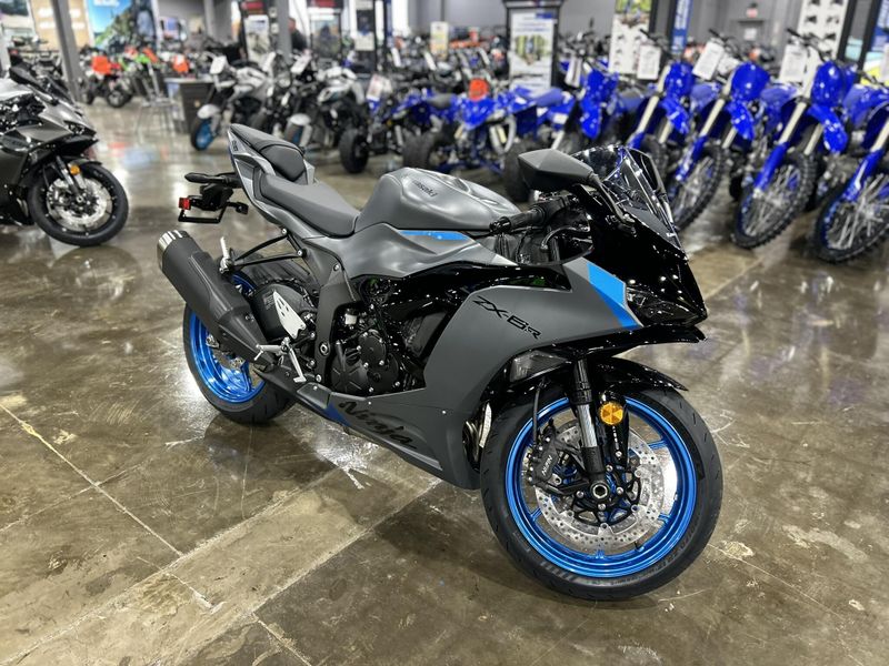 New 2026 Kawasaki NINJA ZX 6R Inventory | Del Amo Motorsports of