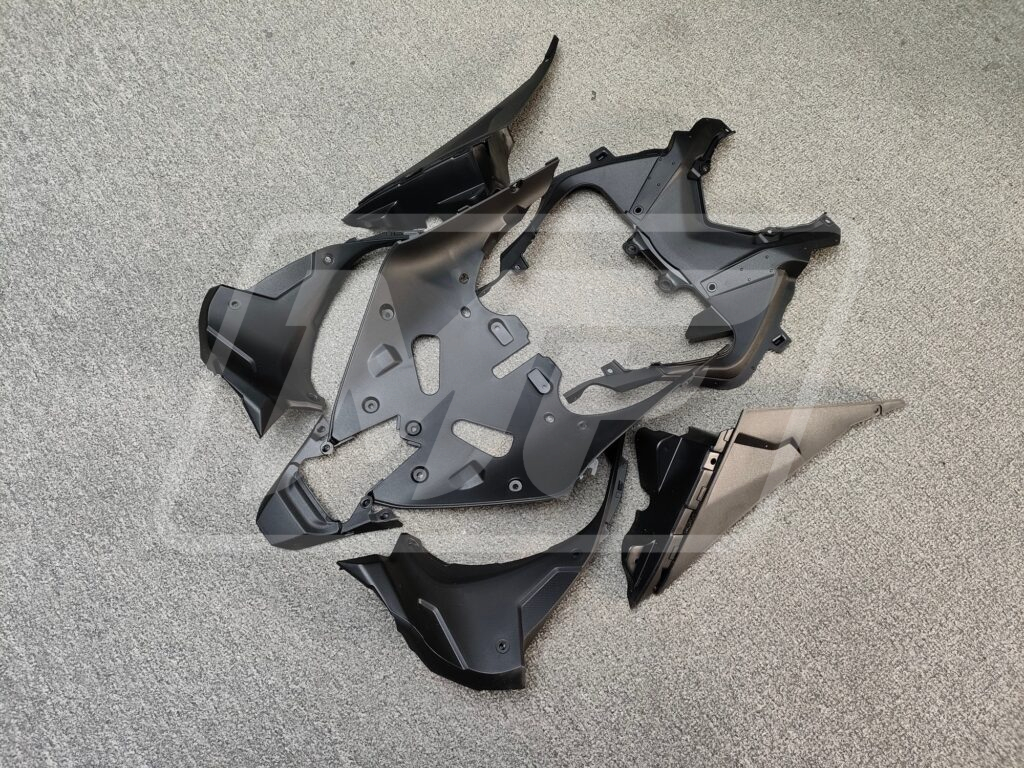 Kawasaki ZX6R 2024-2026 Gloss Black & Red Wreckage ABS Fairings