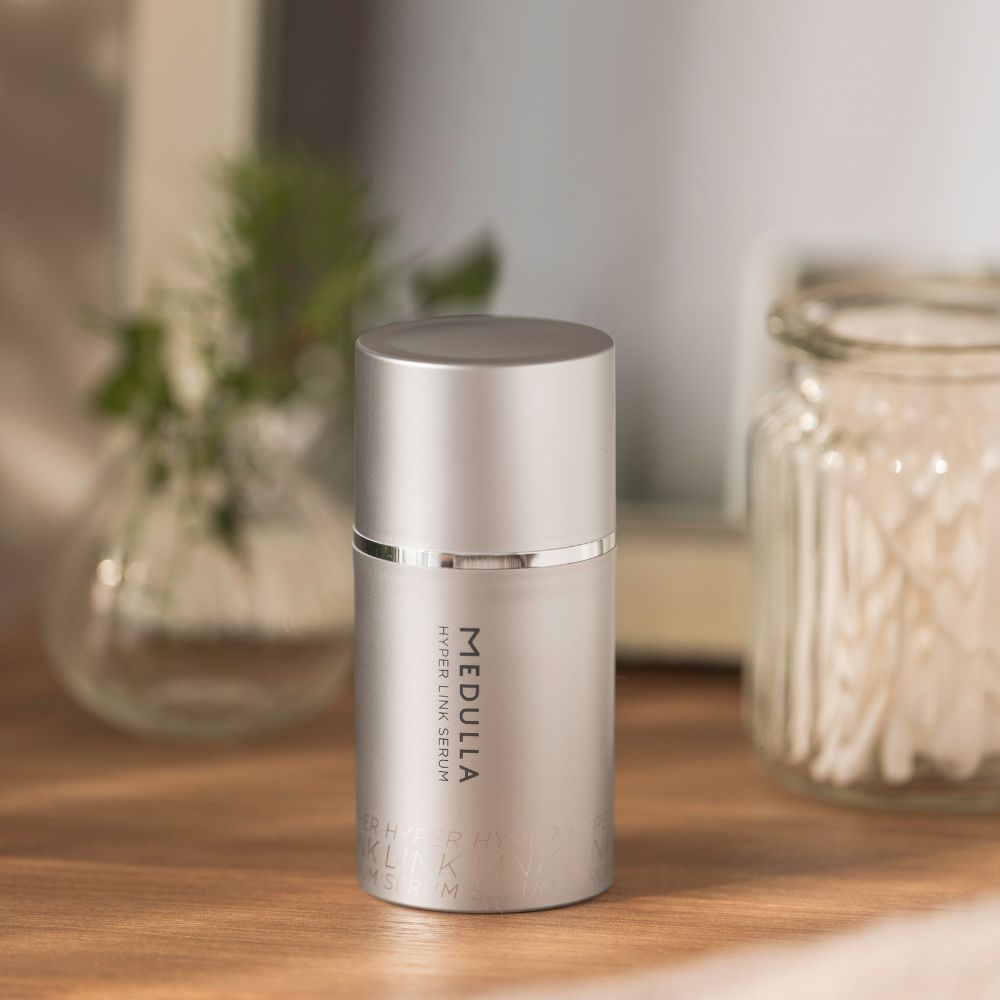 極上の生ヘアミルク「メデュラ ハイパーリンクセラム」の魅力に迫る