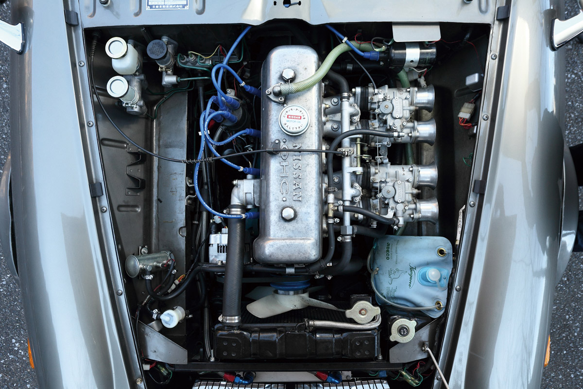 フェアレディSR311 U20エンジン部品 デストリビュータ フェアレディ