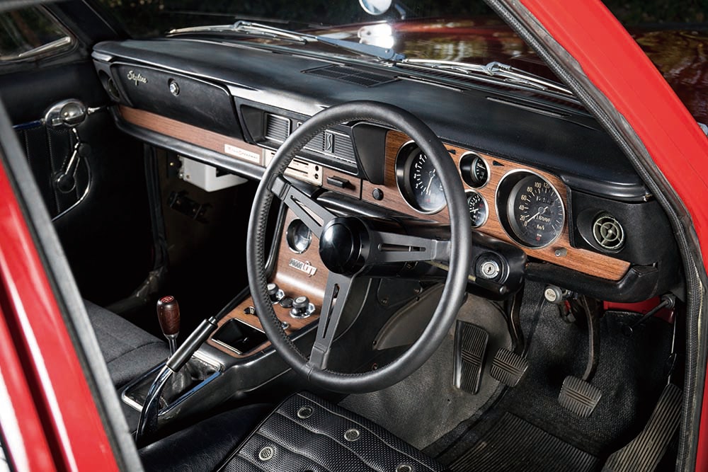 4ドアハコスカGT-R【3】ワークス部品✕渡辺チューンの融合！ 2つの魂が