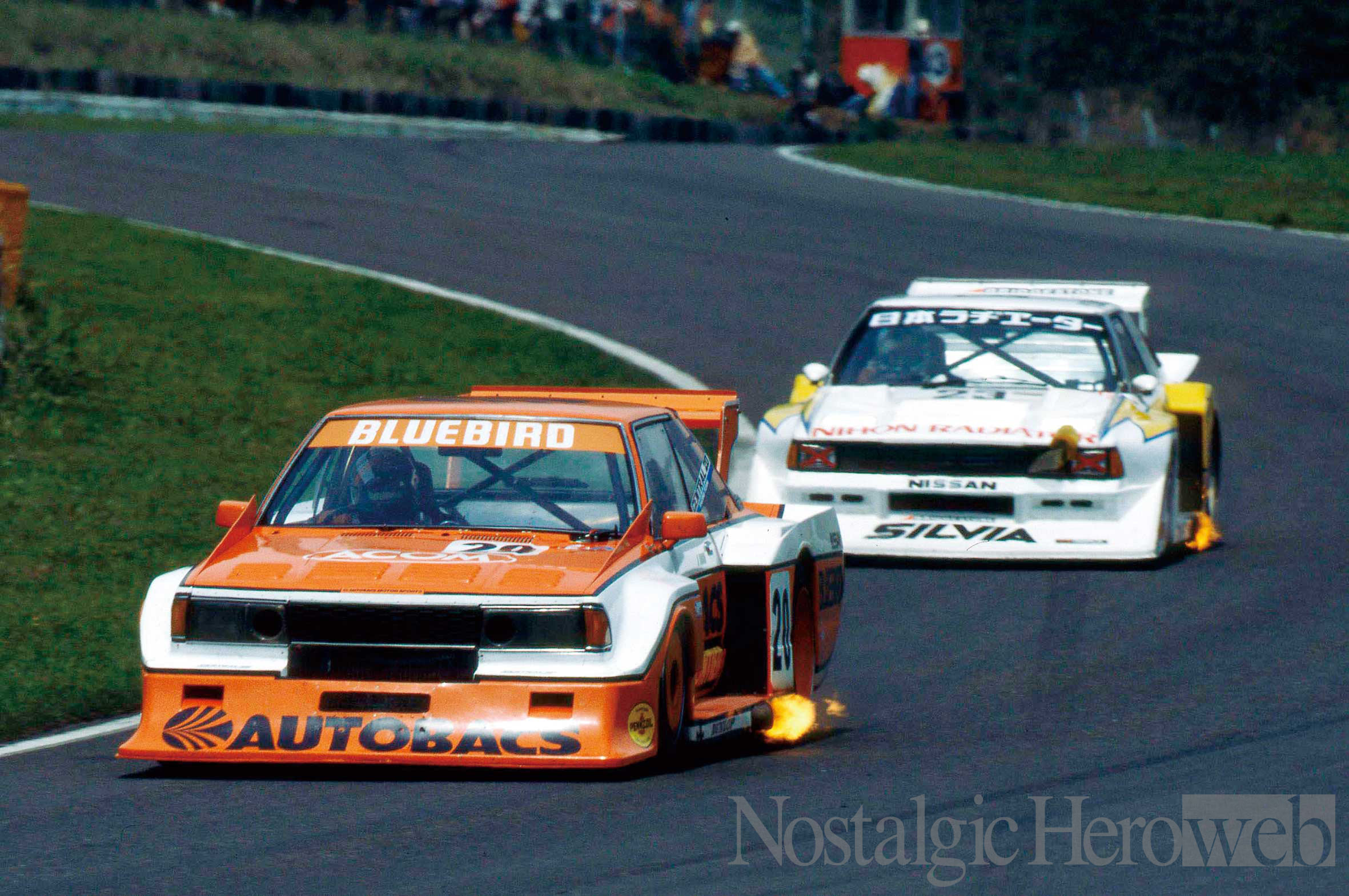 33レースに参戦して11勝を挙げた柳田ブルーバード｜サーキットにファン