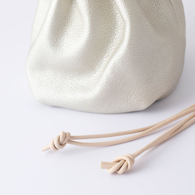WEB限定】Inswirl KINCHAKU BAG MEDIUM｜かばん｜中川政七商店 公式サイト