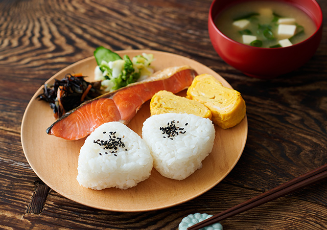 食洗機で洗える木皿 ハンノキ｜食卓の道具｜中川政七商店 公式サイト