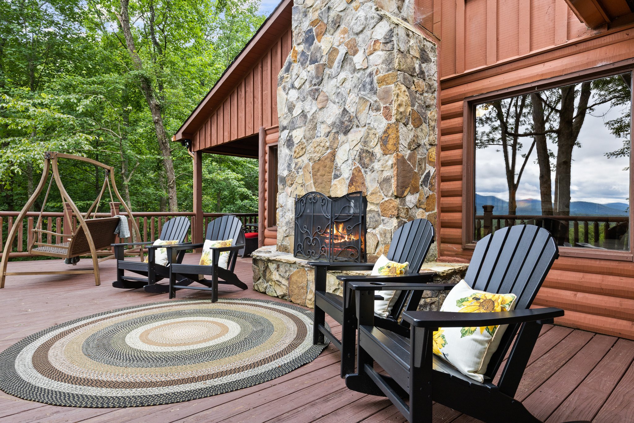 Darby's Ridge , Blue Ridge Georgia | Book Your Blue Ridge Getaway Now