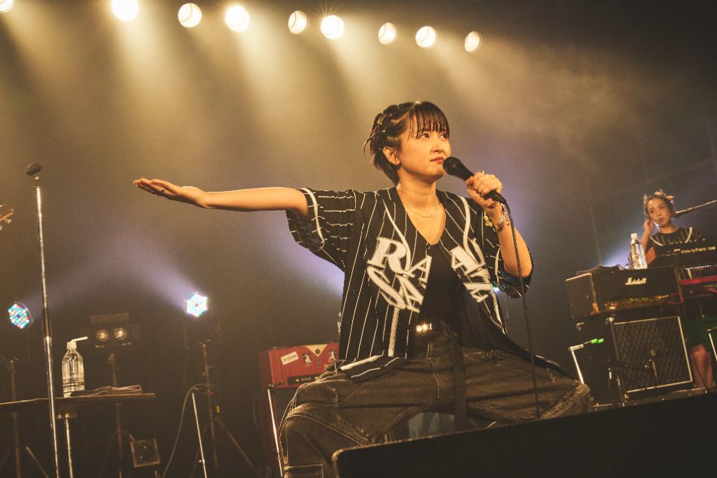 礼賛、リキッドルーム公演で示した新境地 サーヤ「本気でやってること