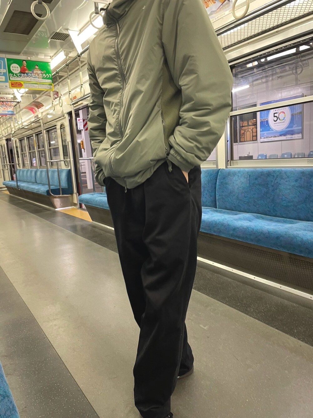 STONE ISLANDのナイロンジャケット（グリーン系）を使った人気