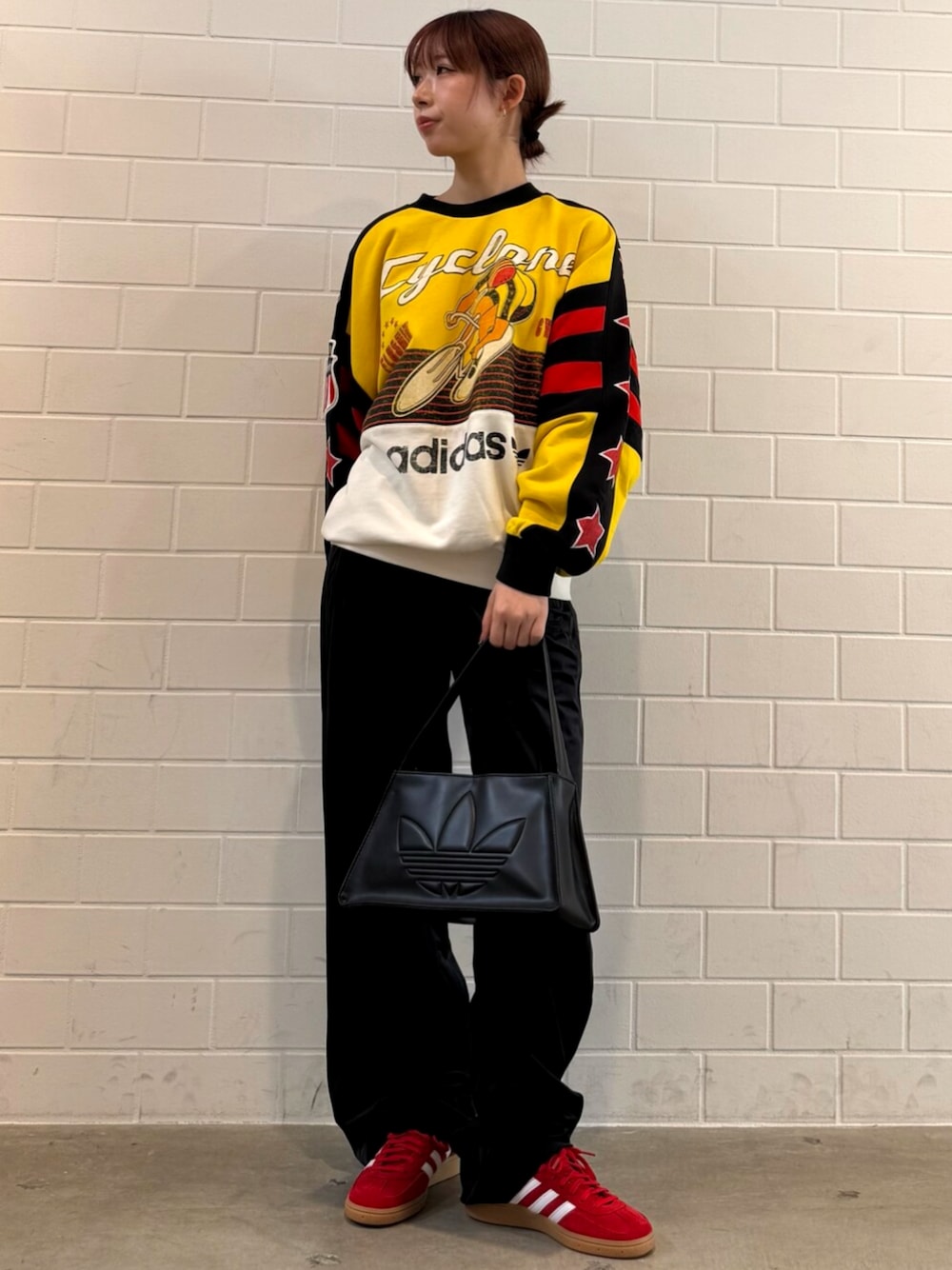 adidas（アディダス）の「アーカイブ サイクリング スウェットシャツ