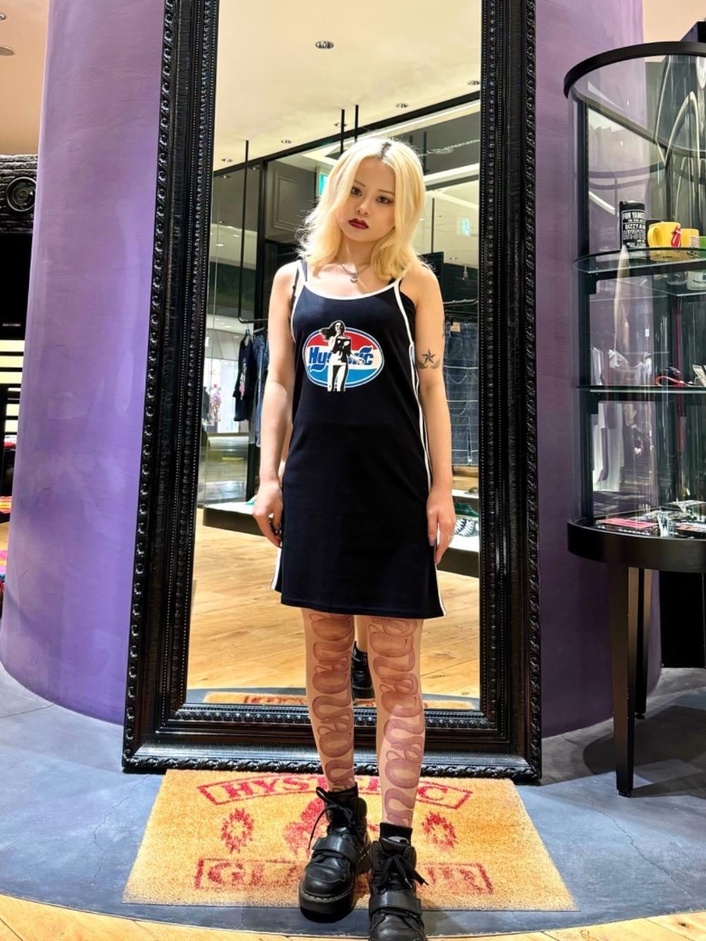 HYSTERIC GLAMOURのアイテムを使った「キャミワンピ」の人気