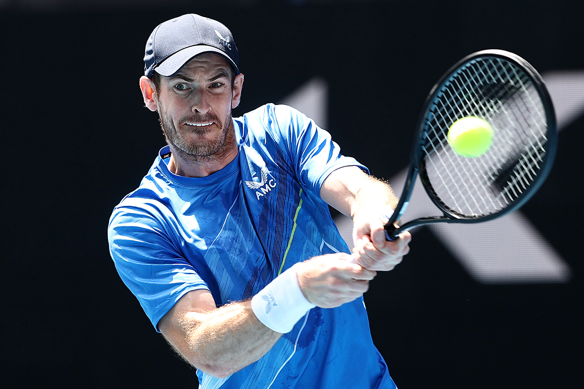 マレー、引退示唆から3年後に同じコートで白星! 世界23位破り2回戦へ