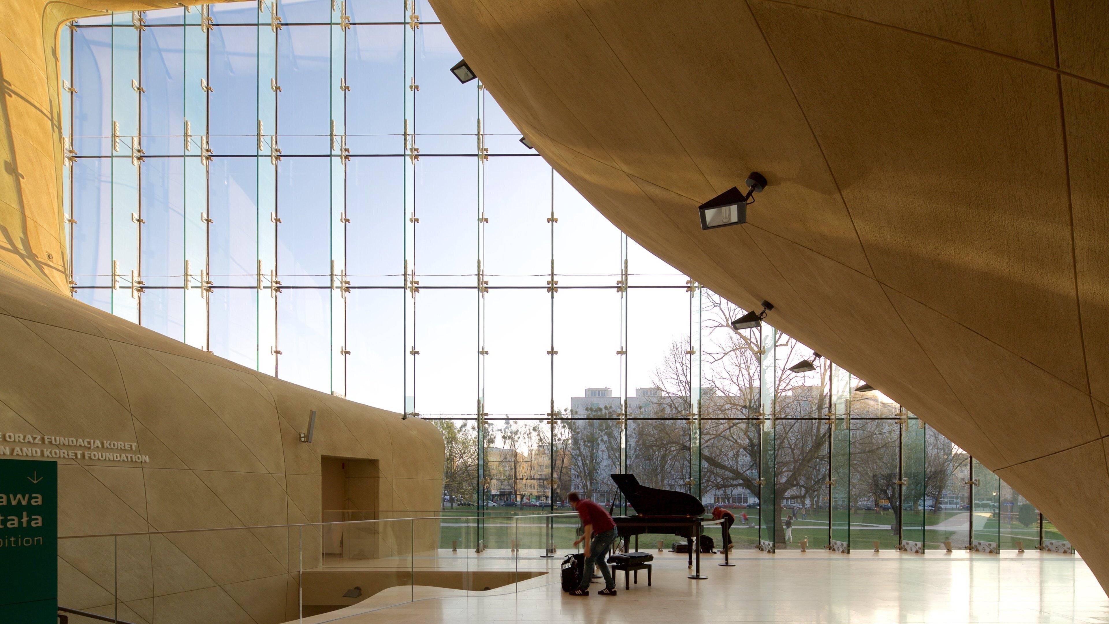 ポーランド ユダヤ人の歴史博物館 (スロドミエスチ) - ツアーと