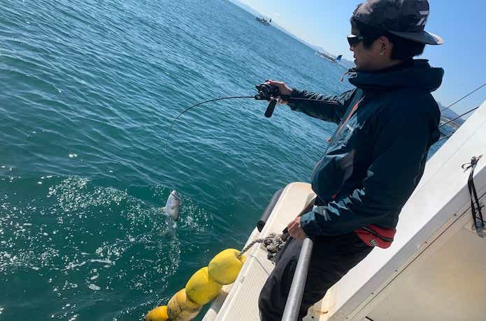 ヴァデルSJを実釣インプレ。1万円台で買えるスロー竿の実力とは