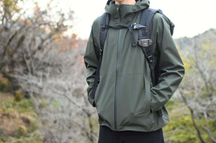 7,000円以下で防水・防風・透湿性を兼ね備えた優秀パーカの実力とは