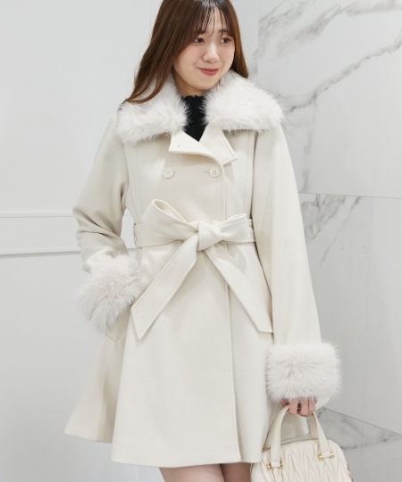 2wayフェイクファーカラーフレアコート/MAJESTIC LEGON