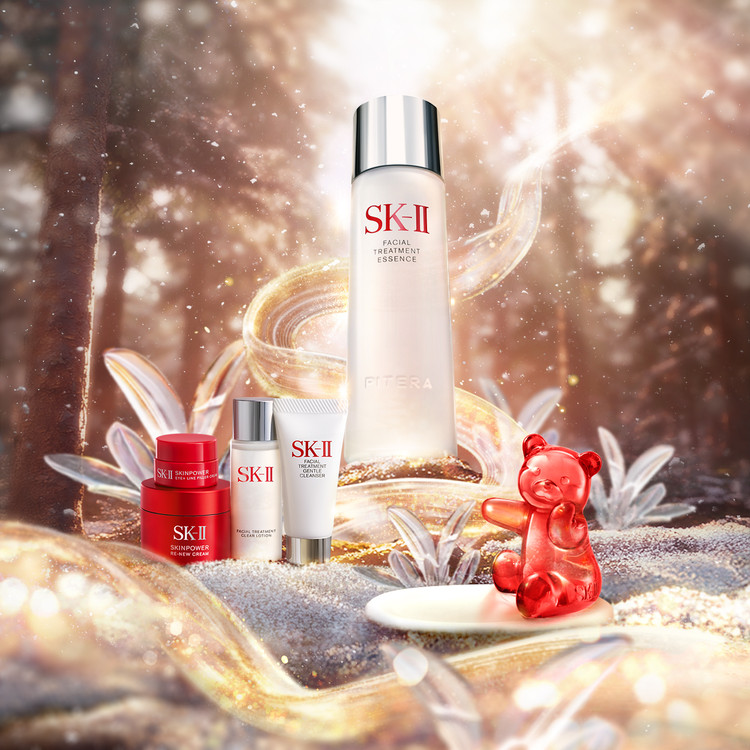 SK-II】ホリデーは可愛い“ぴてくま”と一緒！ スターアイテムだらけの