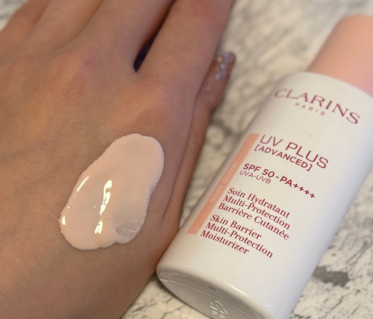 エルメス】限定フェイスパウダー「プードル ロカバール」誕生。肌に