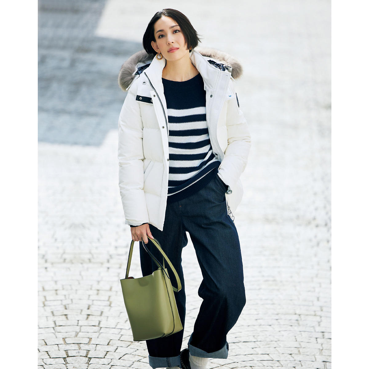 機能性と美しさが同居する高品質ダウン「ムースナックルズ」のホワイト