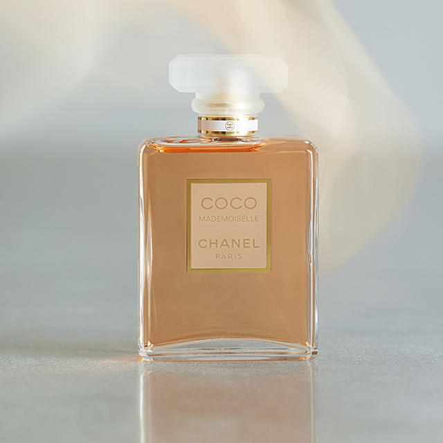 大人が本能で求めている香り「シャネル」のココ マドモアゼル オードゥ