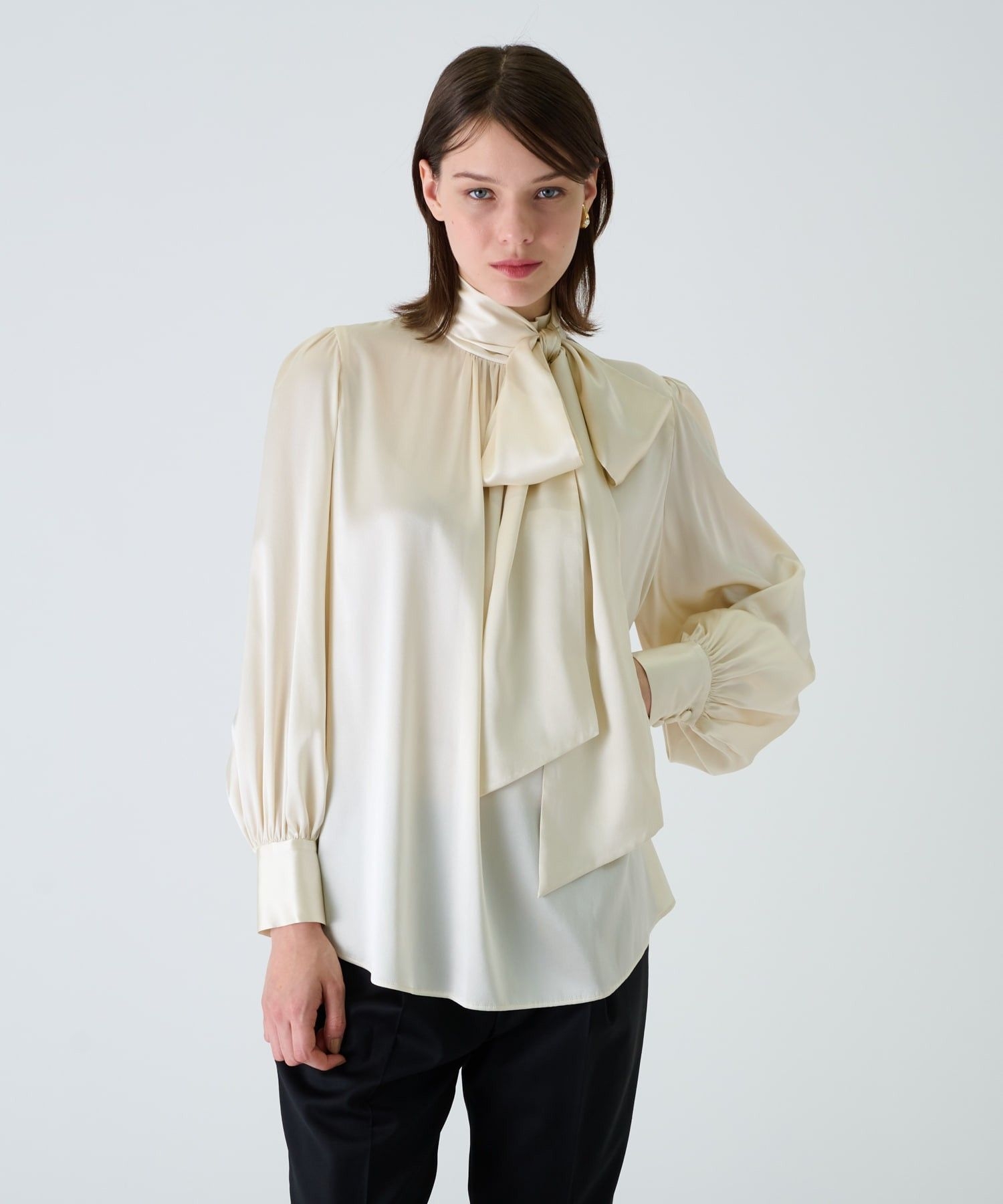 シルクボウタイブラウス|ブールジュ | レリアン公式オンラインストア
