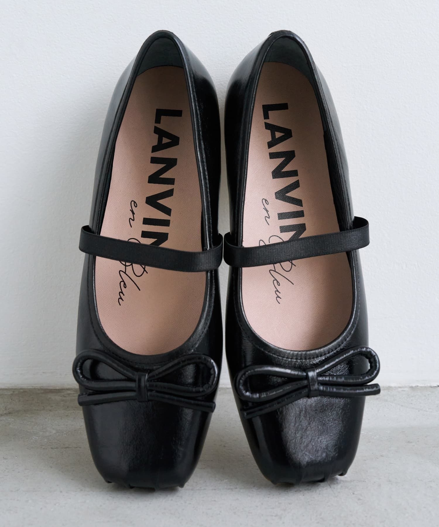 レザーリボンバレエシューズ|LANVIN en Bleu | LANVIN en Bleu