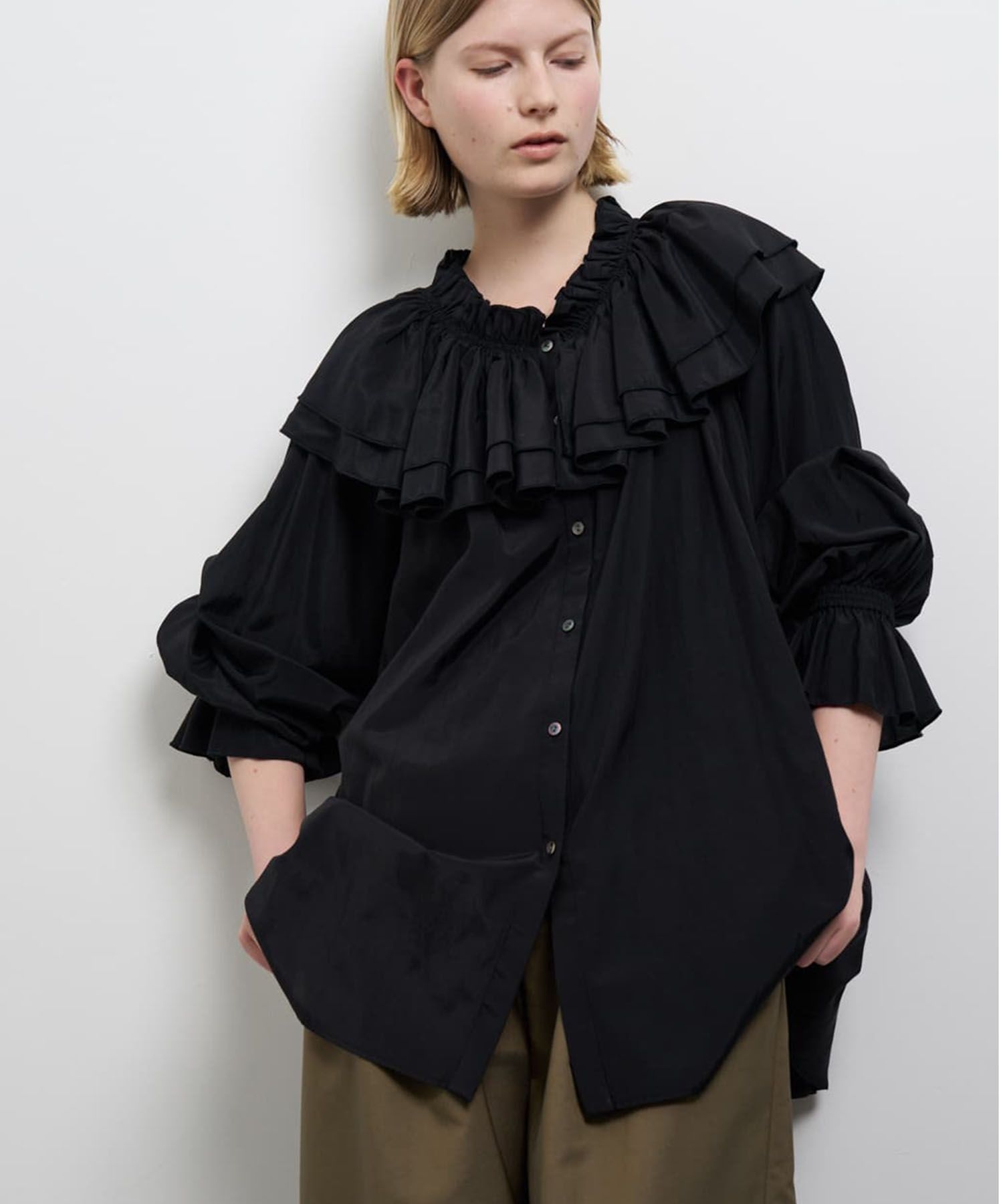 トリアセローンボリュームカラーブラウス|LANVIN en Bleu | LANVIN en