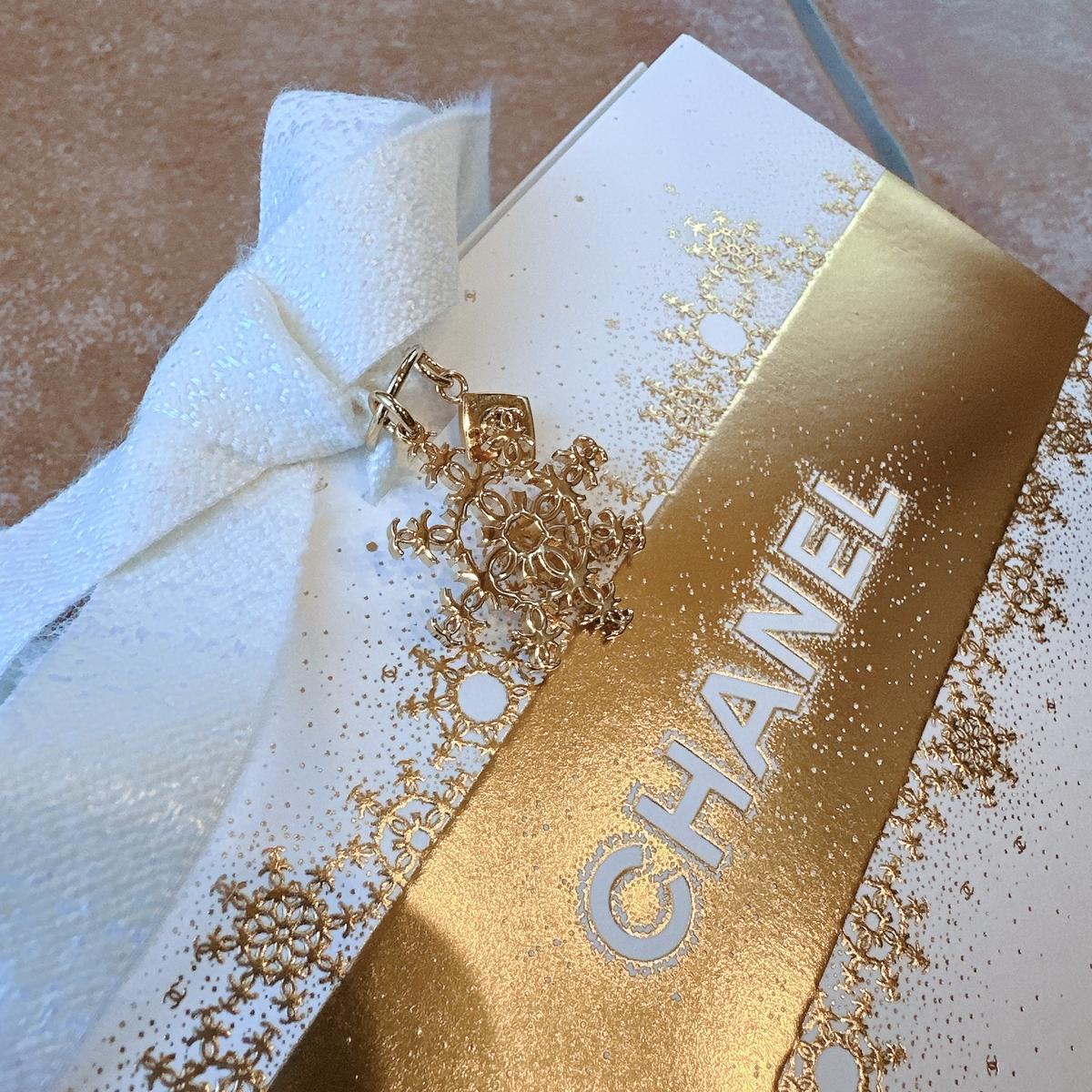 2024ホリデーシーズン限定ノベルティ】今ならシャネルのコスメ購入で