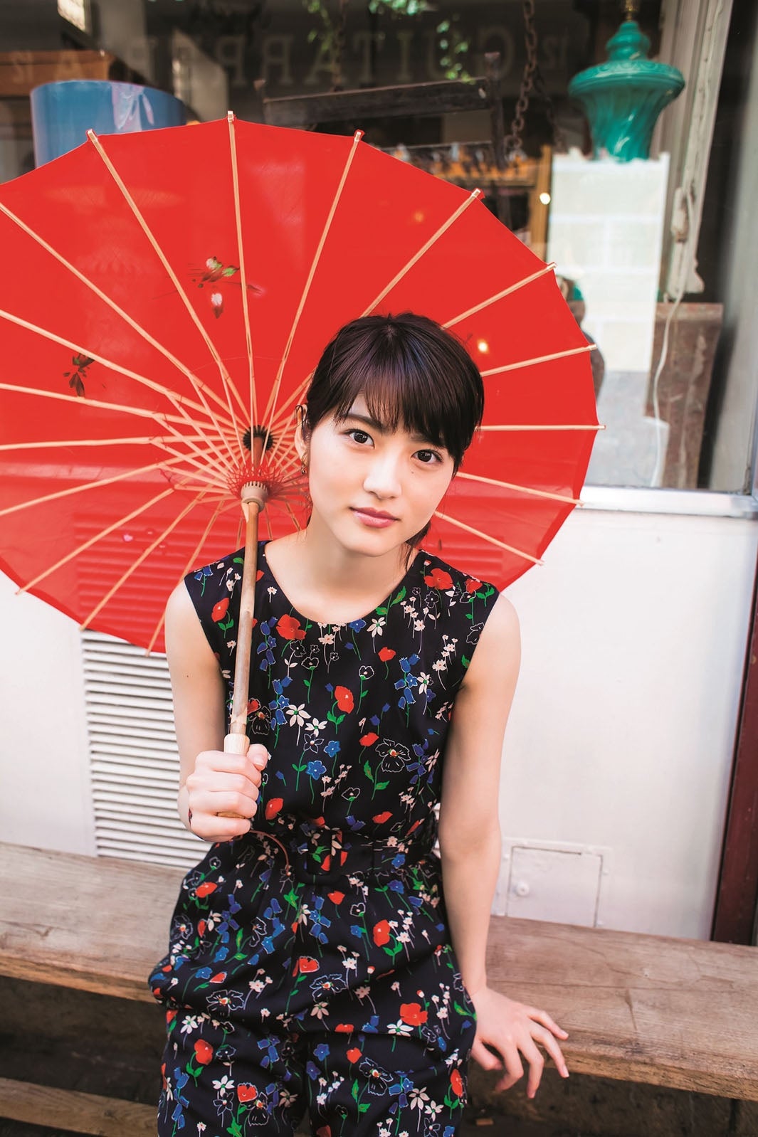 乃木坂46若月佑美の眼差しにドキッ - モデルプレス