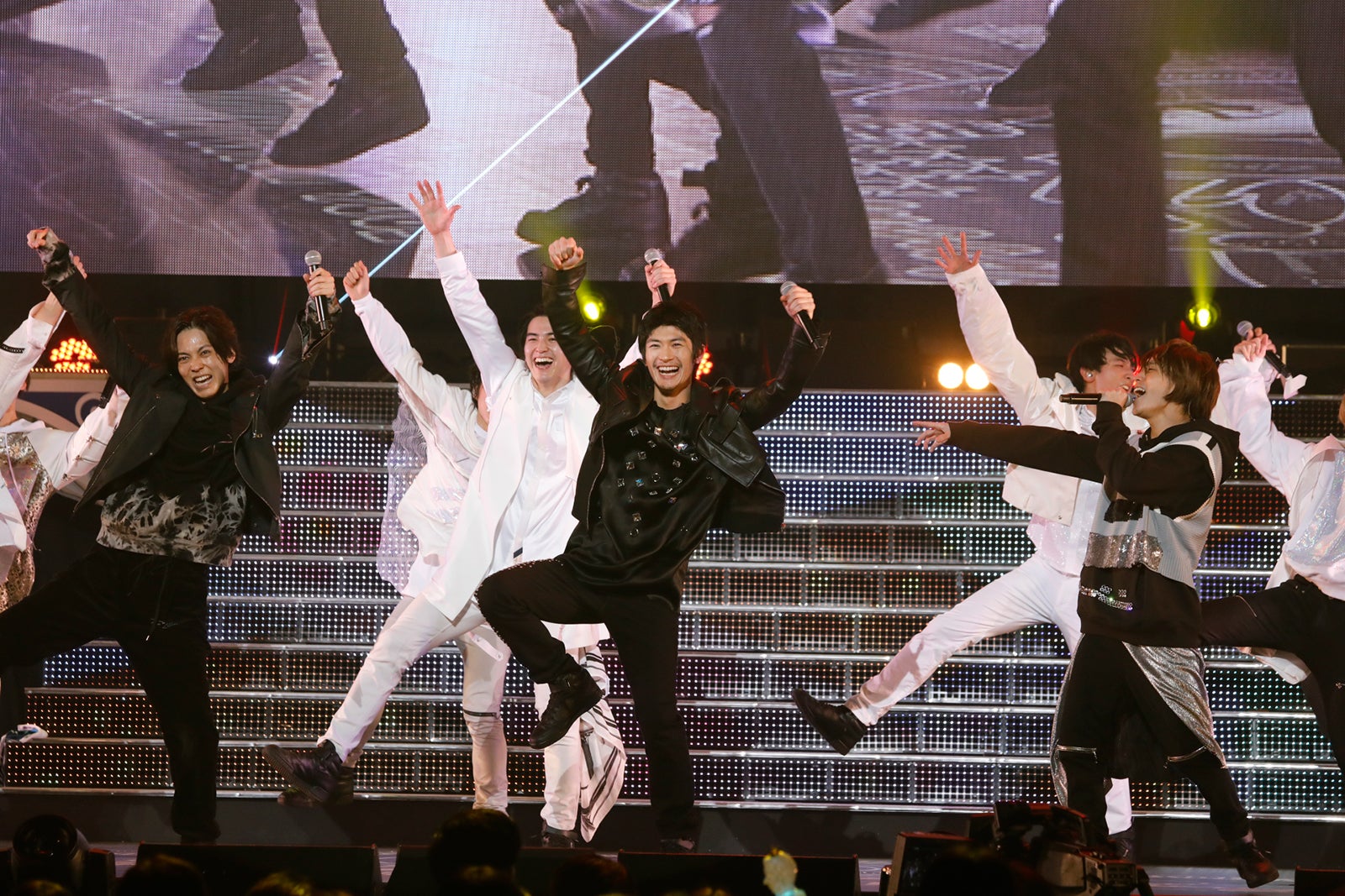 画像3/11) 三浦春馬、8年ぶりハンサムライブ降臨 「White Serenade」で