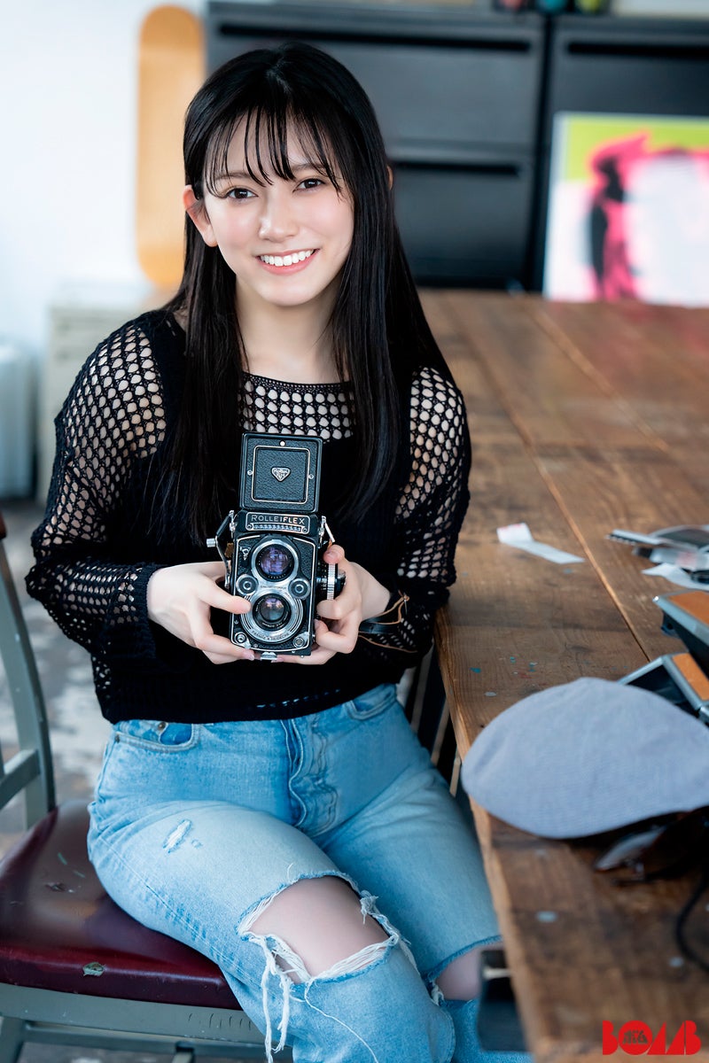 乃木坂46池田瑛紗“あみあみトップス”でヘルシー肌見せ 美大生の1日