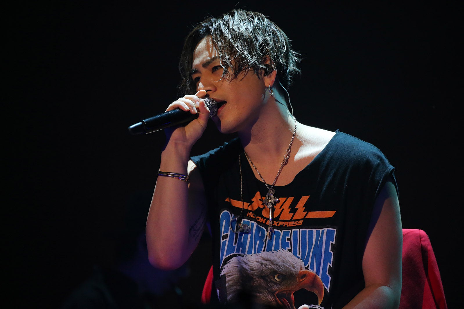 三代目JSB登坂広臣、初ソロツアーにサプライズゲスト3組登場 「FULL