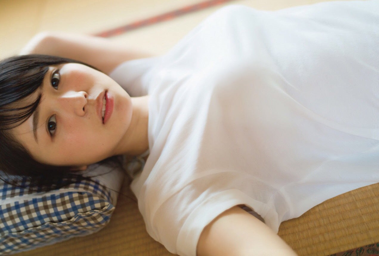 写真集女王”欅坂46長濱ねる9度目重版で19万部突破＜「ここから」WEB初