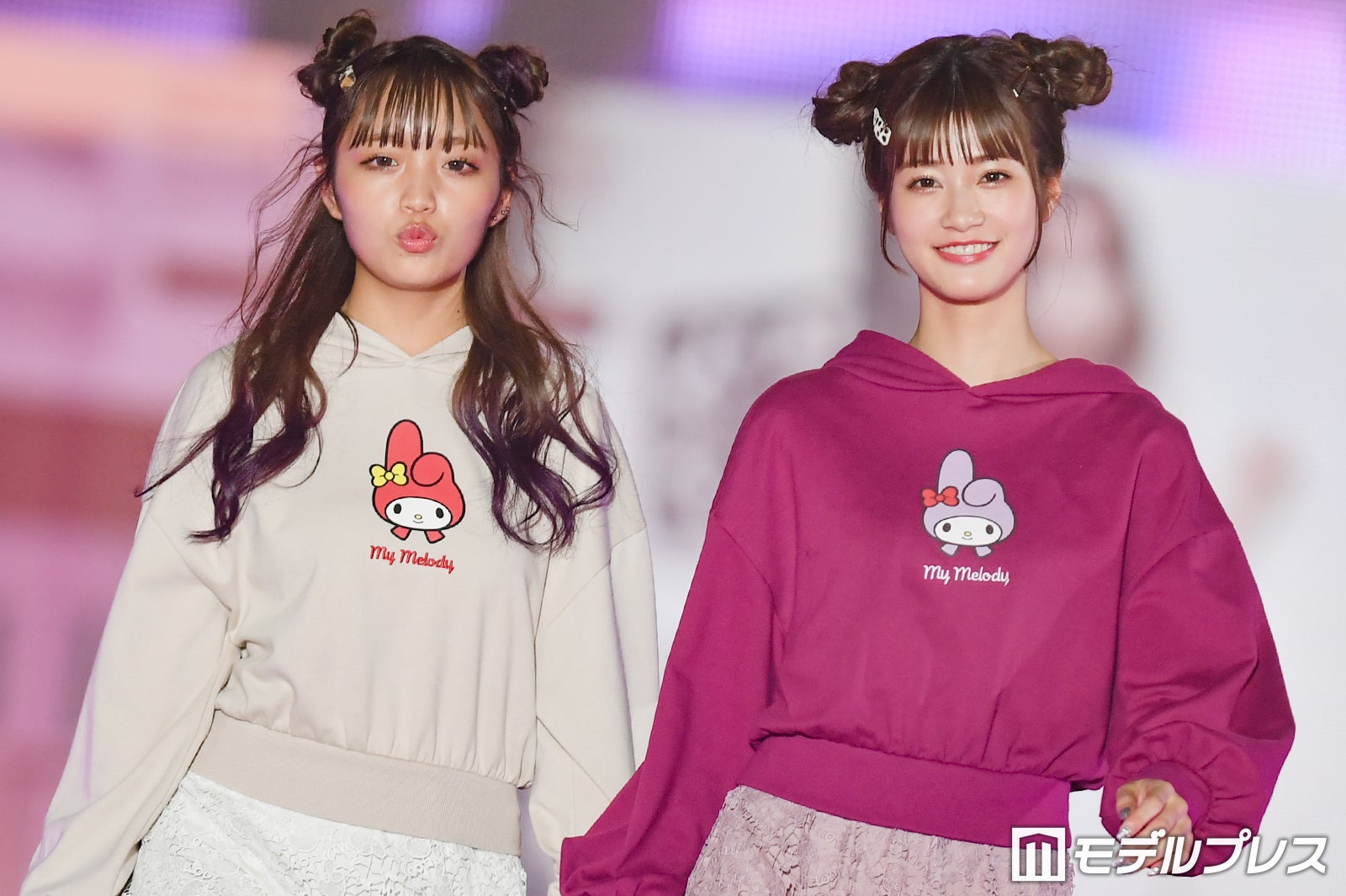 Popteen」ねお＆めるる、マイメロ風ヘアで手つなぎランウェイ＜関コレ