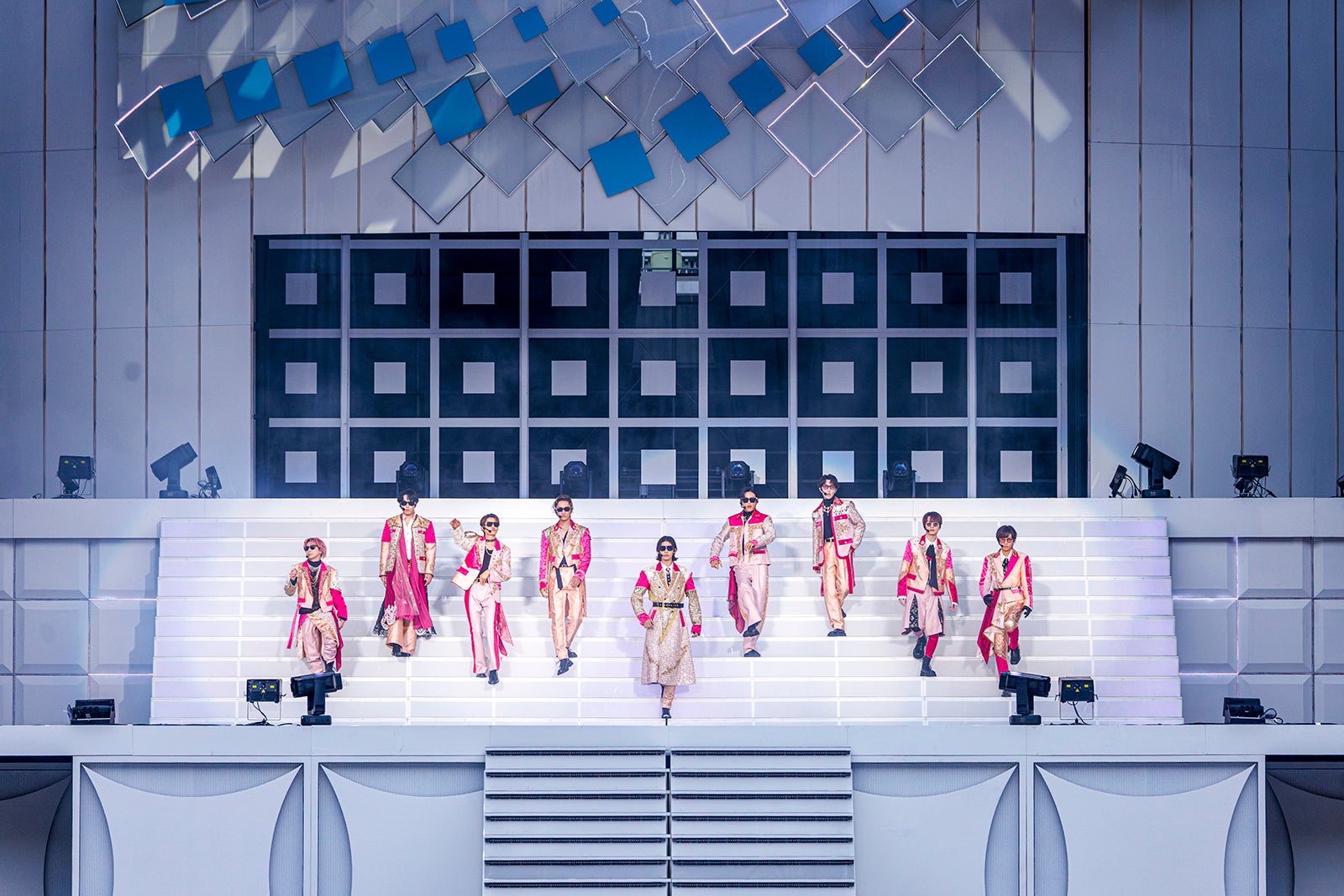 Snow Man、初国立ライブで号泣 大輪の9色花火・新たな挑戦…5周年で叶え