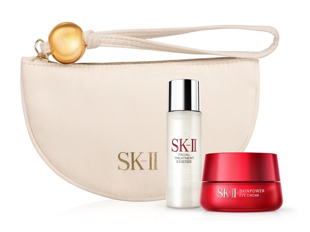 SK-II」ホリデーならではの贅沢なコフレ。ベストセラーアイテム集結