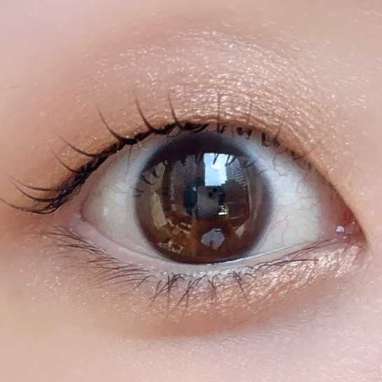 SUQQU新色】「シグニチャーカラーアイズ 15 凛覗」をレビュー｜ブルべ