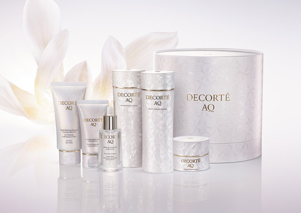 クリスマスコフレ2025】コスメデコルテのホリデーコレクション・限定品