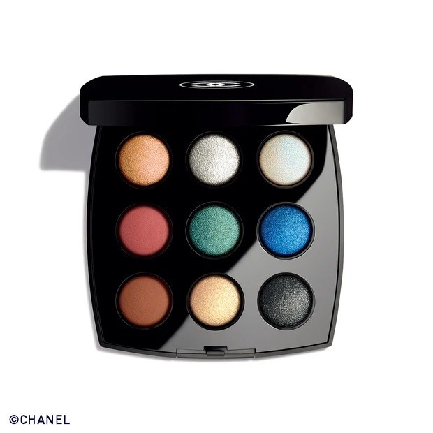 クリスマスコフレ2025】アイシャドウのホリデー限定品特集！発売日