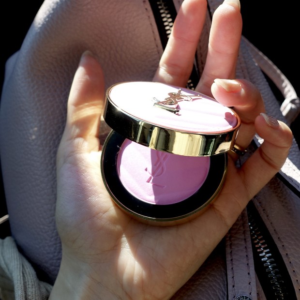 2025春新作「YSL メイクミーブラッシュ パウダー 42」で透明感アップ