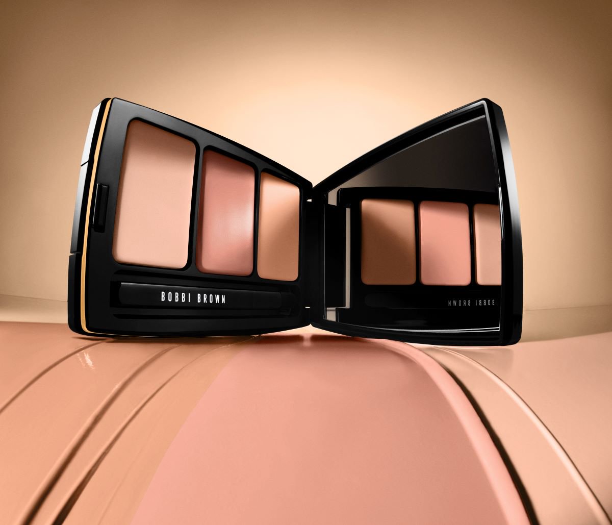 人気ベースアイテム2種がパレット化！ 【ボビイ ブラウン】フレッシュ