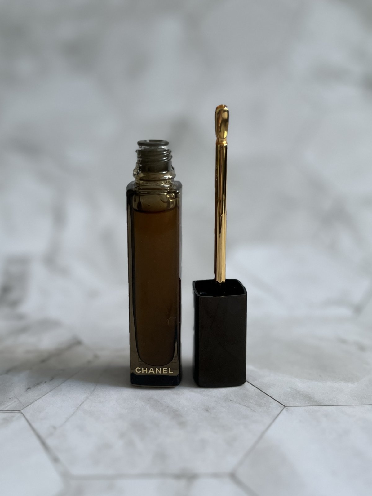 シャネル】至福のリップトリートメントでうるツヤ唇へ #深夜のこっそり