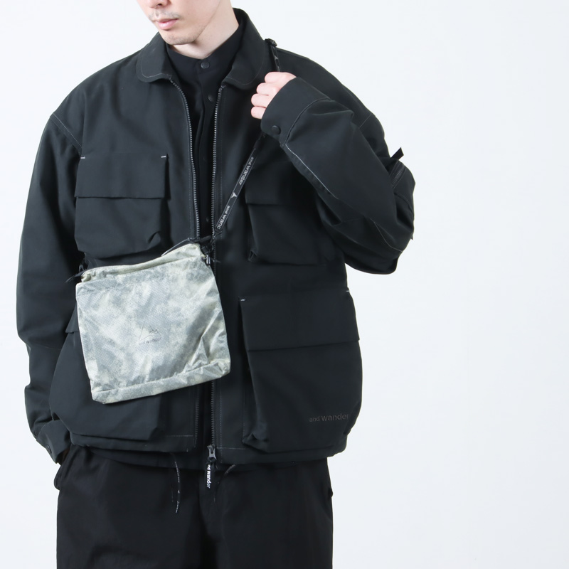 and wander (アンドワンダー) ROA sil printed sacoche / ロアシル