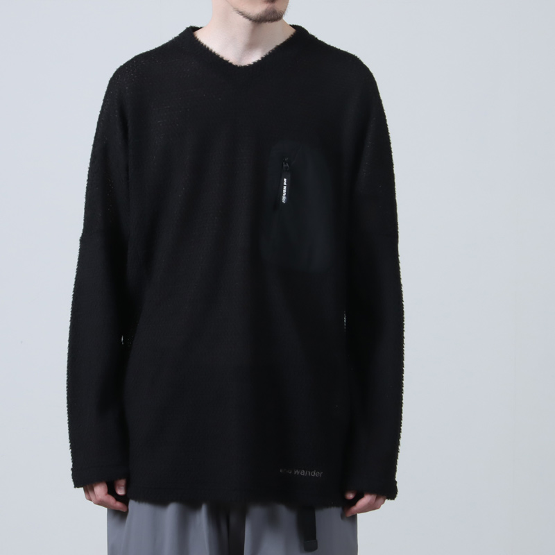 and wander (アンドワンダー) alpha direct pullover / アルファ