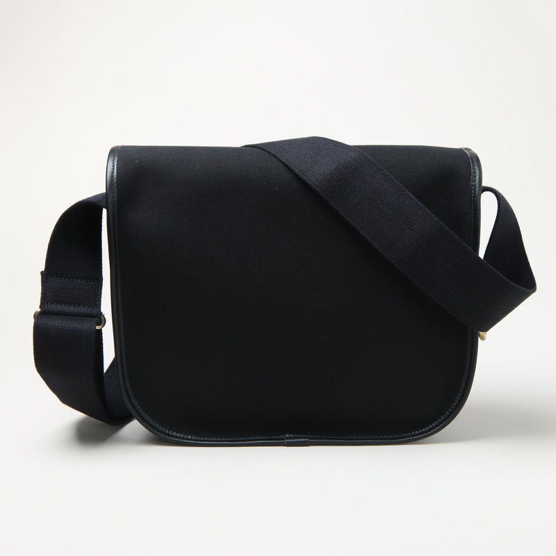 Brady (ブレディ) STOUR ショルダーバッグ / ストア