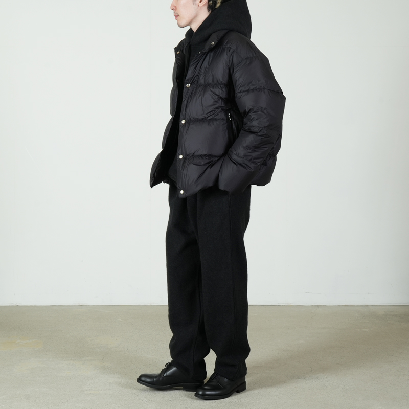 COMOLI (コモリ) ダウン ジャケット