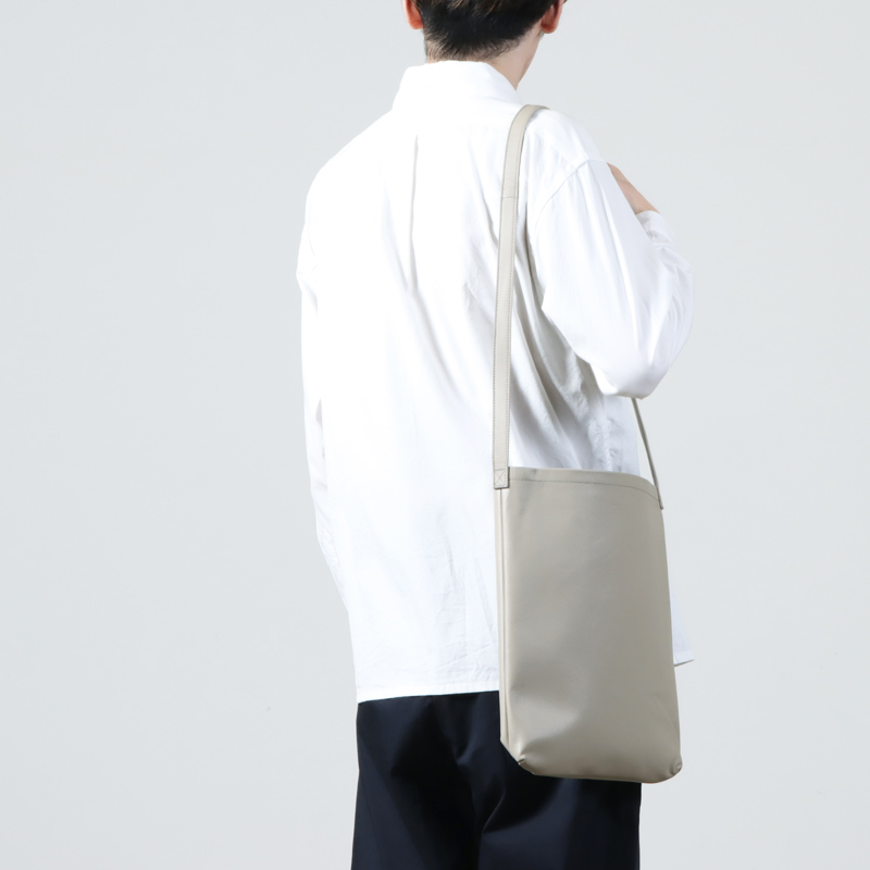 Hender Scheme (エンダースキーマ) cow shoulder big / カウショルダー