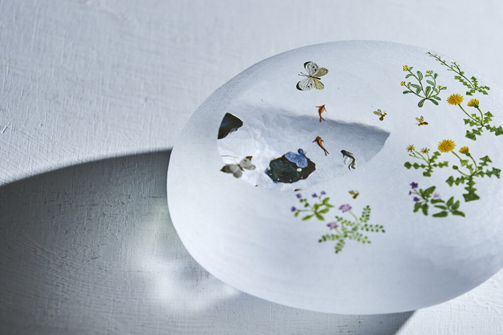 季節を写し取るガラスの芸術。津坂陽介 + 久保裕子 (日の出ガラス工芸