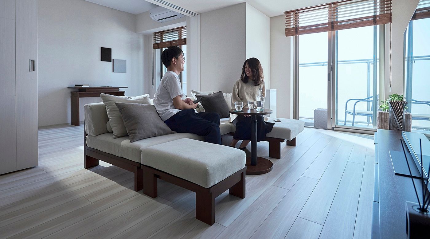 ローソファ特集 - ライフステージと共に歩むソファ | a.flat 風が運ぶ