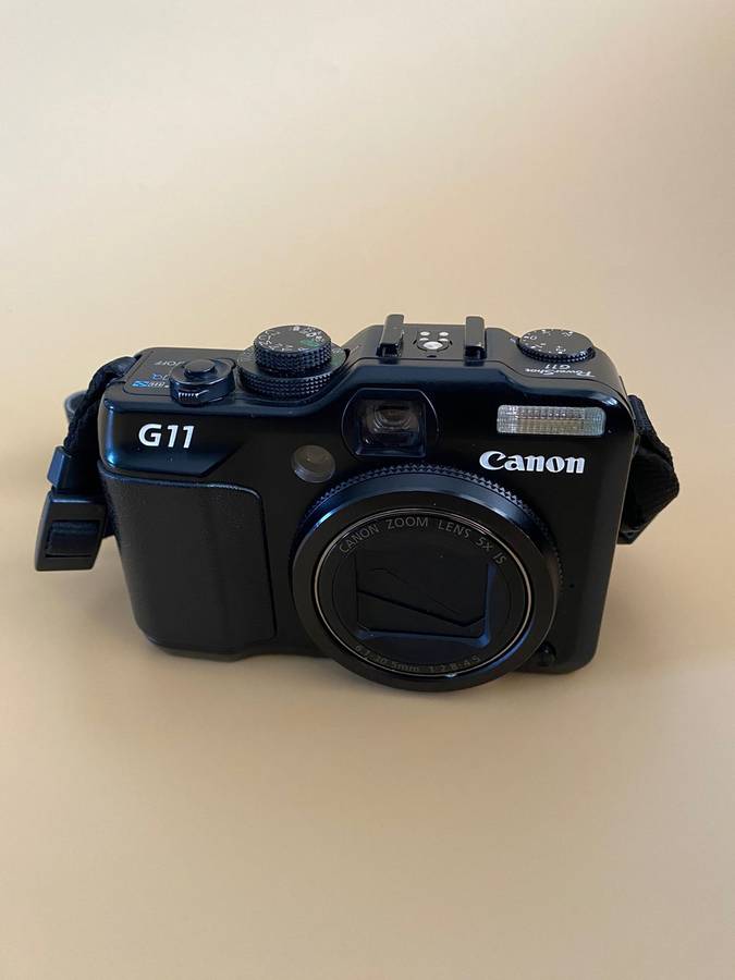 Compact Point & Shoot - Canon PowerShot G11 Digital Camera (10MP