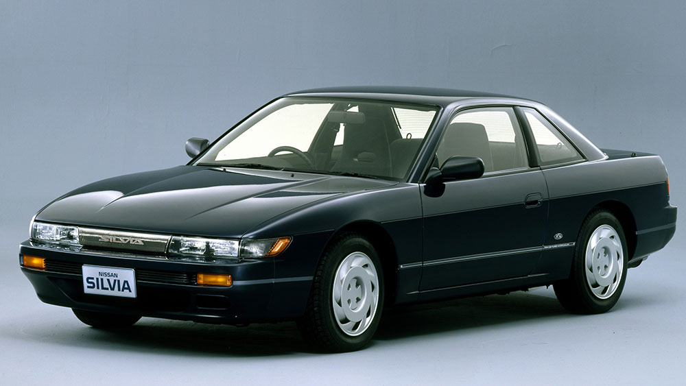 頭文字D』を彩った伝説の名車列伝01 日産 シルエイティ編 - 【公式】頭